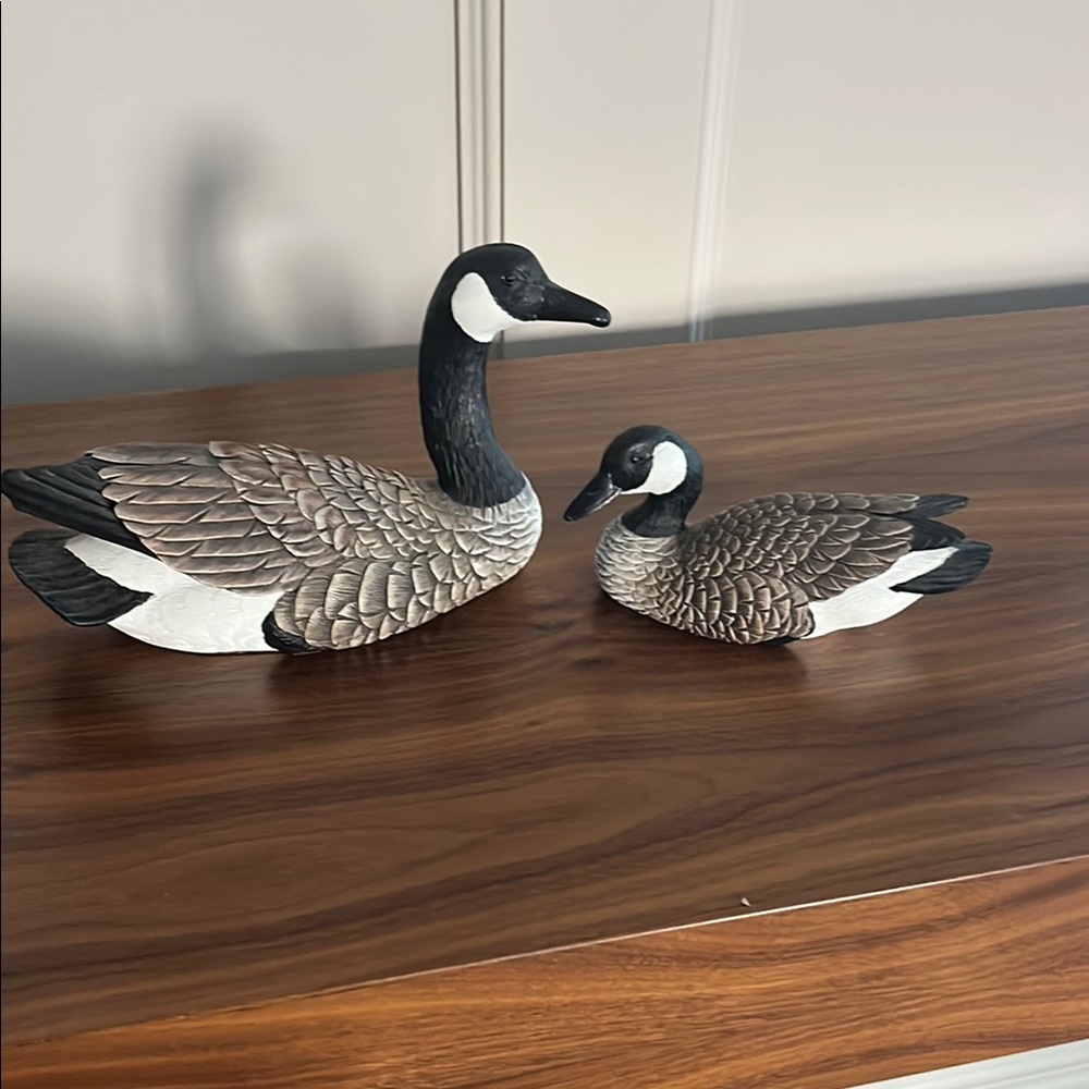 Decorative Goose Figurines in Black and White